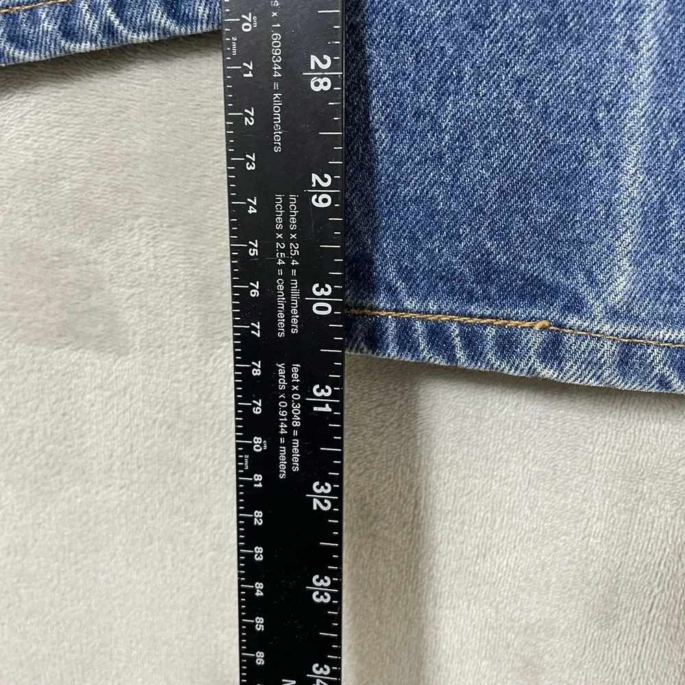 Levis small bleach
